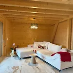 Beautiful Loft With Jacuzzi Chalet *