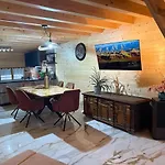 Chalet Beautiful Loft With Jacuzzi
