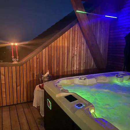 Beautiful Loft With Jacuzzi Domek alpejski Ranspach-le-Haut